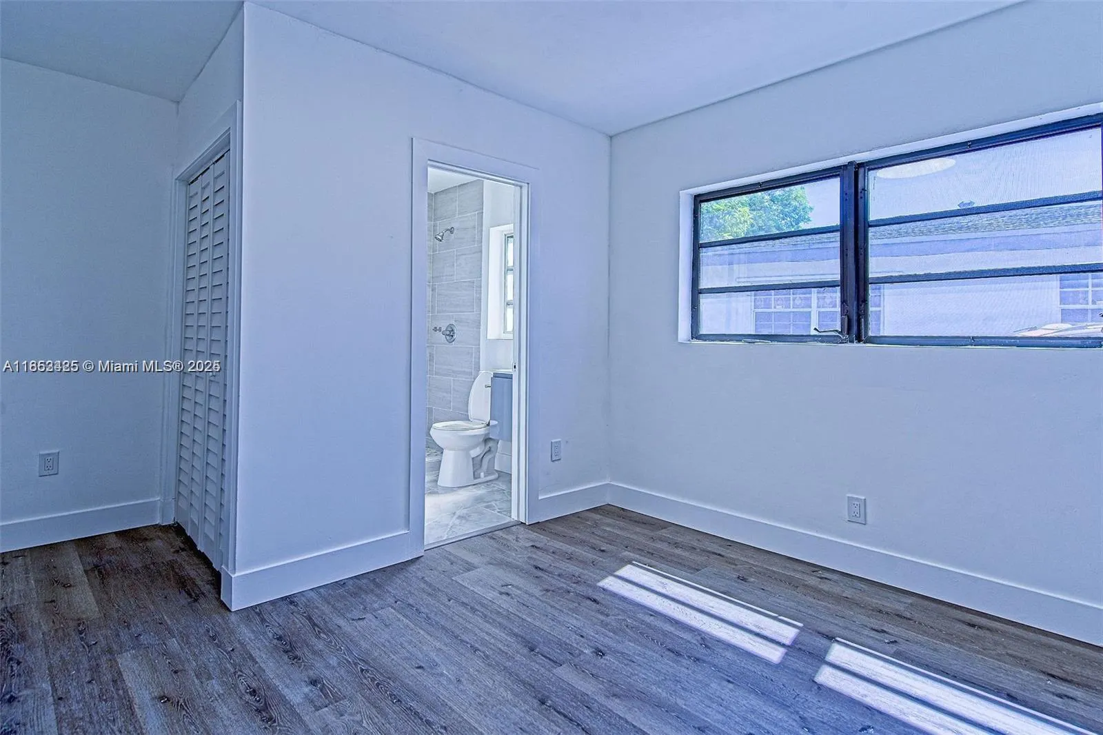 372 W Dayton Cir