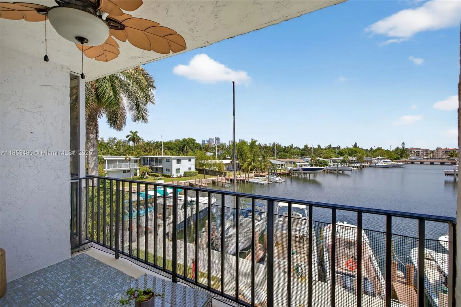 1435 SE 15th St, #302