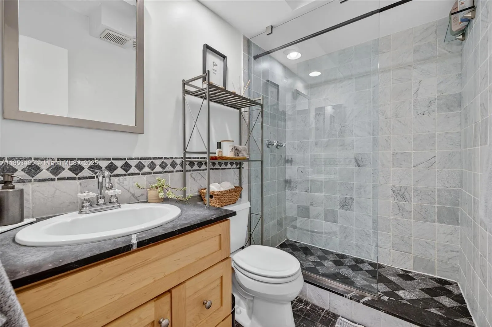 1435 SE 15th St, #302