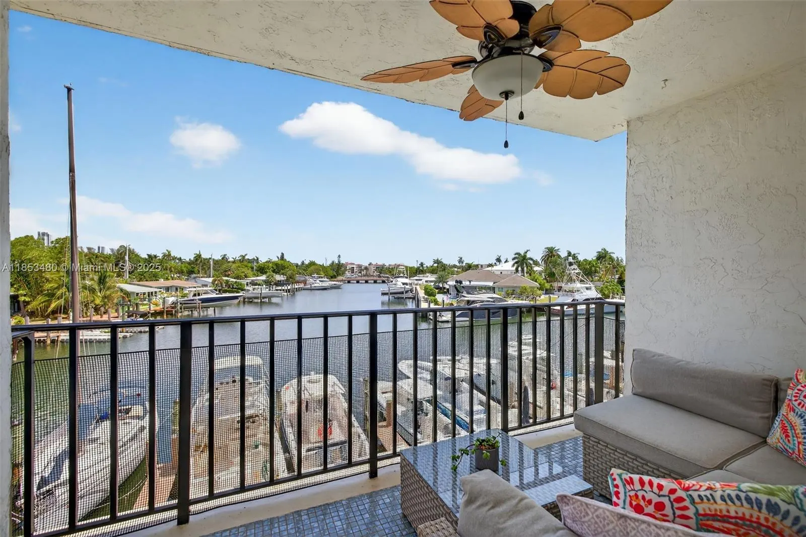 1435 SE 15th St, #302
