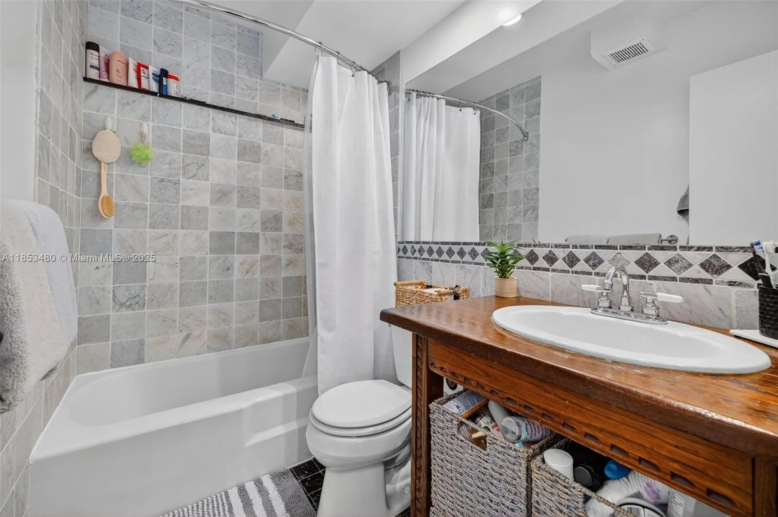 1435 SE 15th St, #302