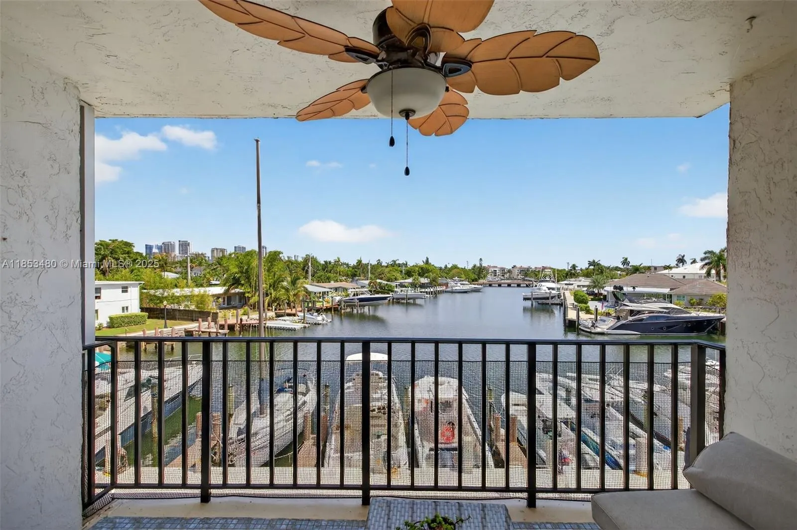 1435 SE 15th St, #302
