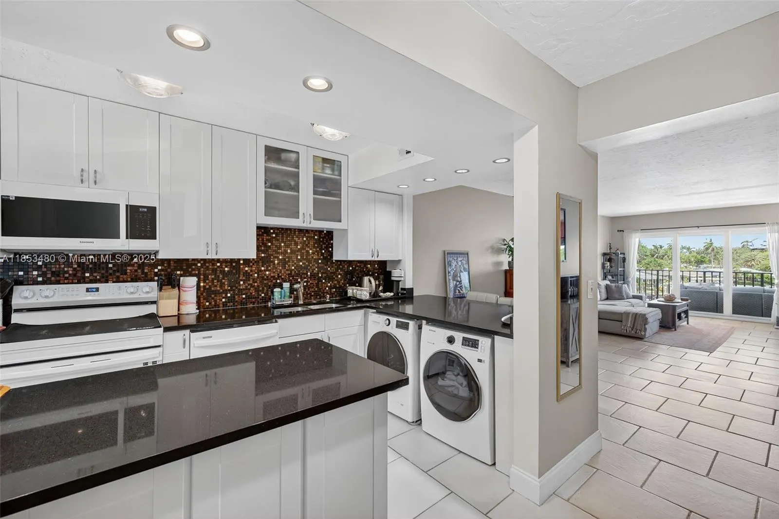 1435 SE 15th St, #302