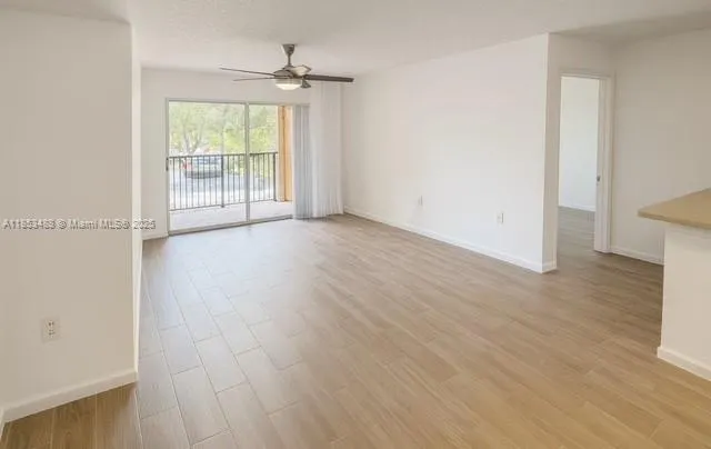 1150 Wildwood Lakes Blvd, #203