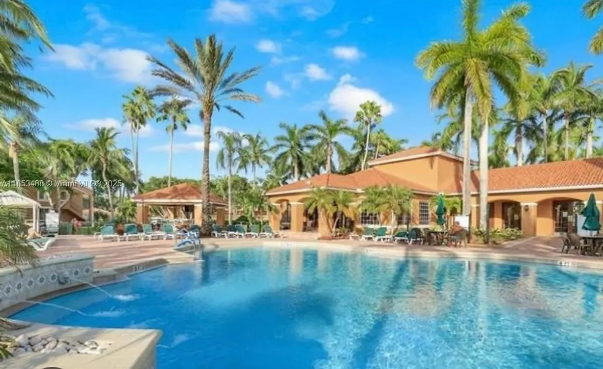 1150 Wildwood Lakes Blvd, #203