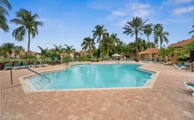 1150 Wildwood Lakes Blvd, #203