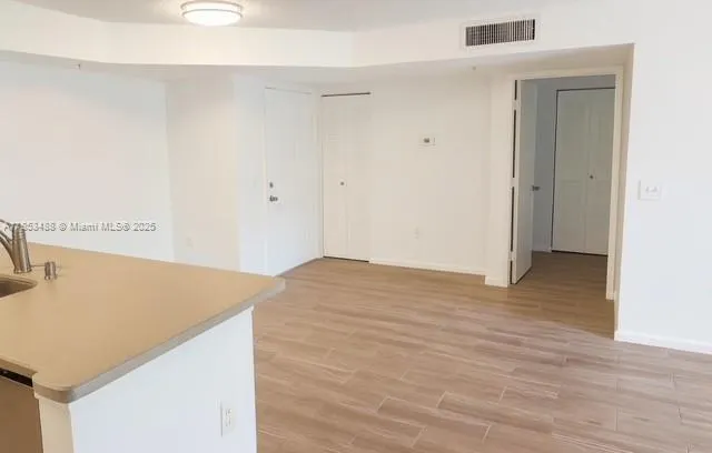 1150 Wildwood Lakes Blvd, #203