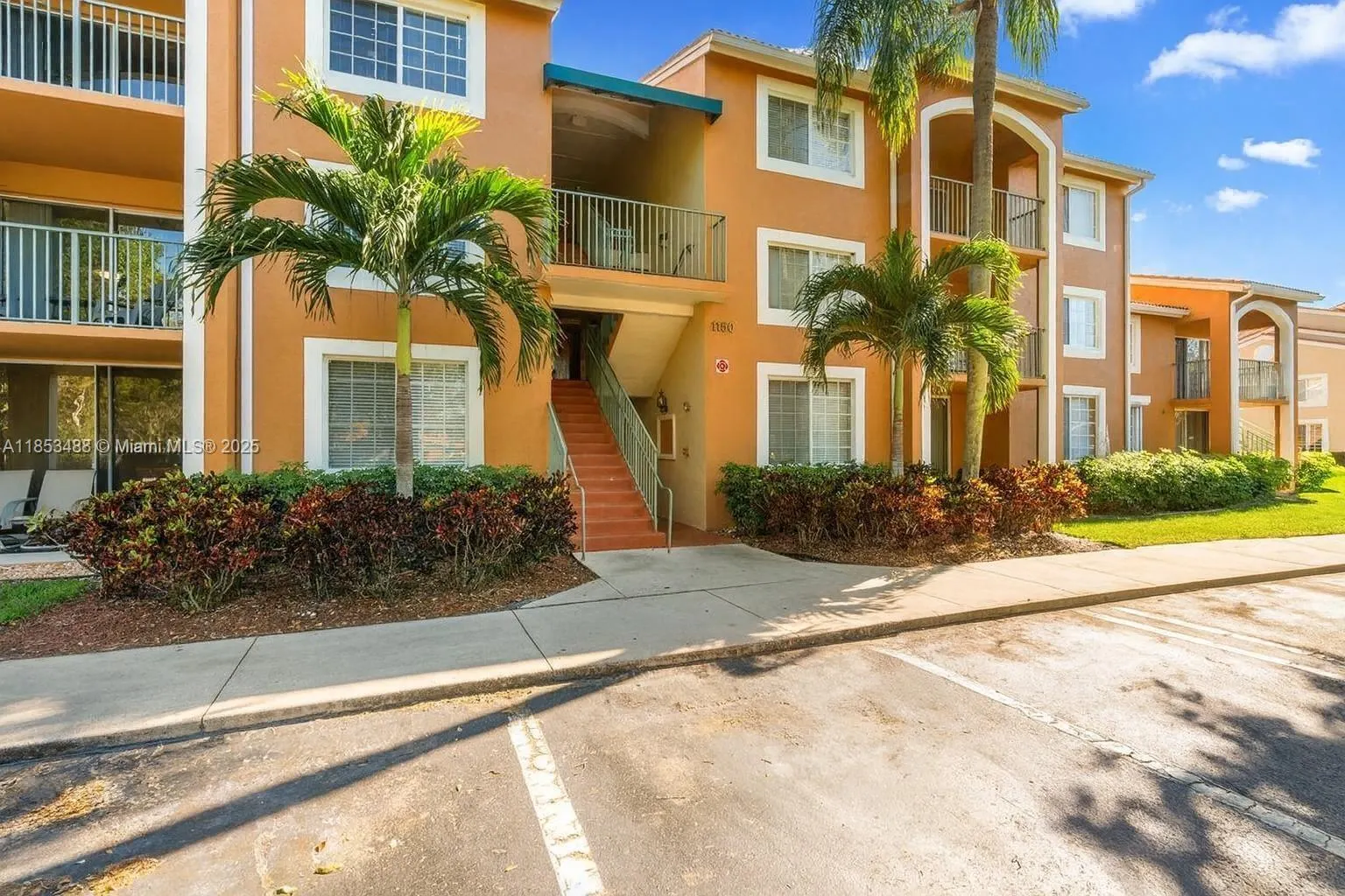 1150 Wildwood Lakes Blvd, #203