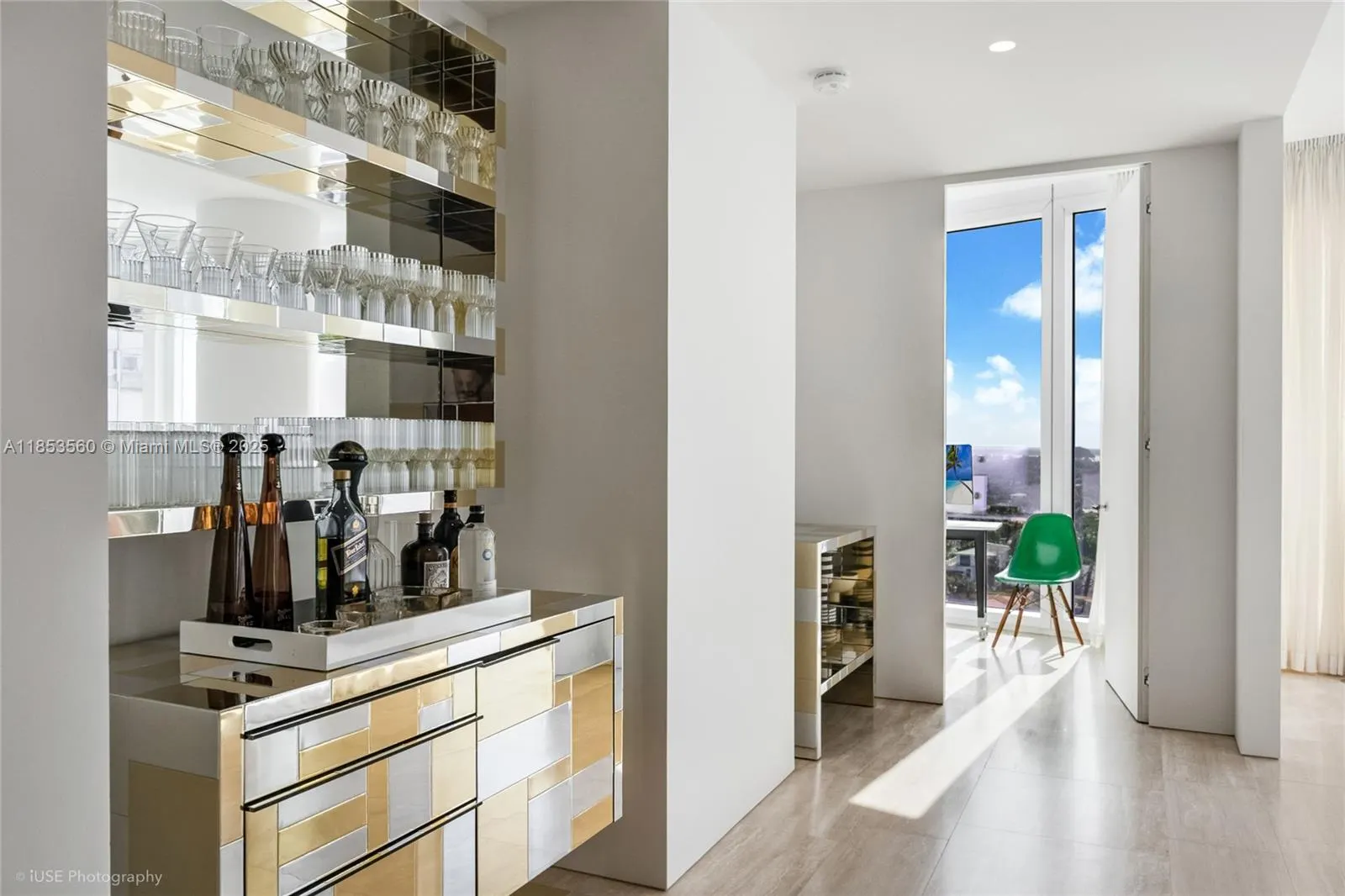 9001 Collins Ave, #S-1011