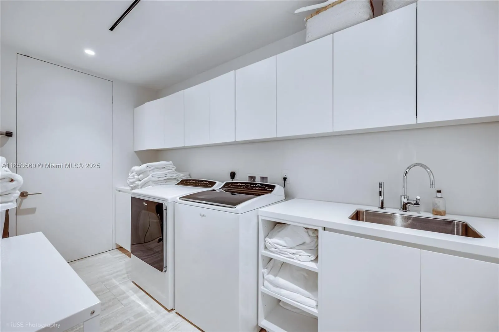 9001 Collins Ave, #S-1011