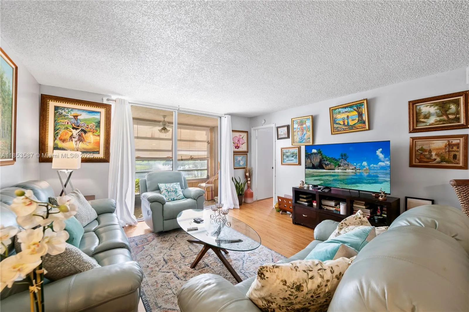 9461 Sunrise Lakes Blvd, #207