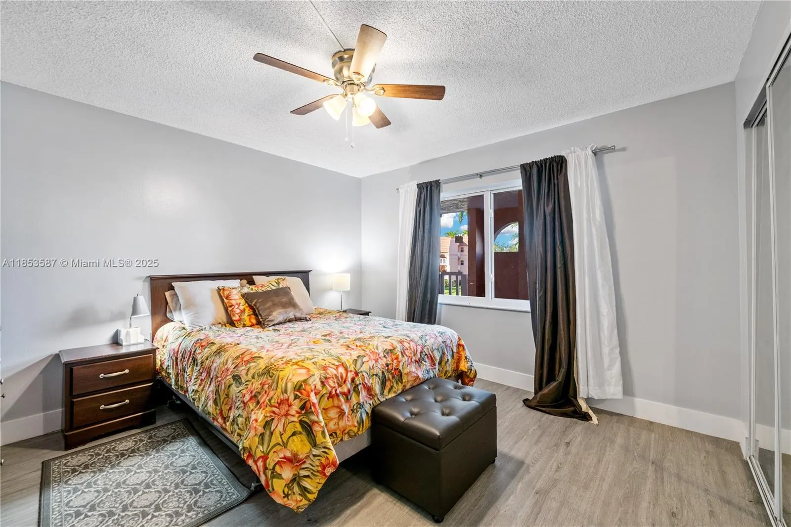 9461 Sunrise Lakes Blvd, #207