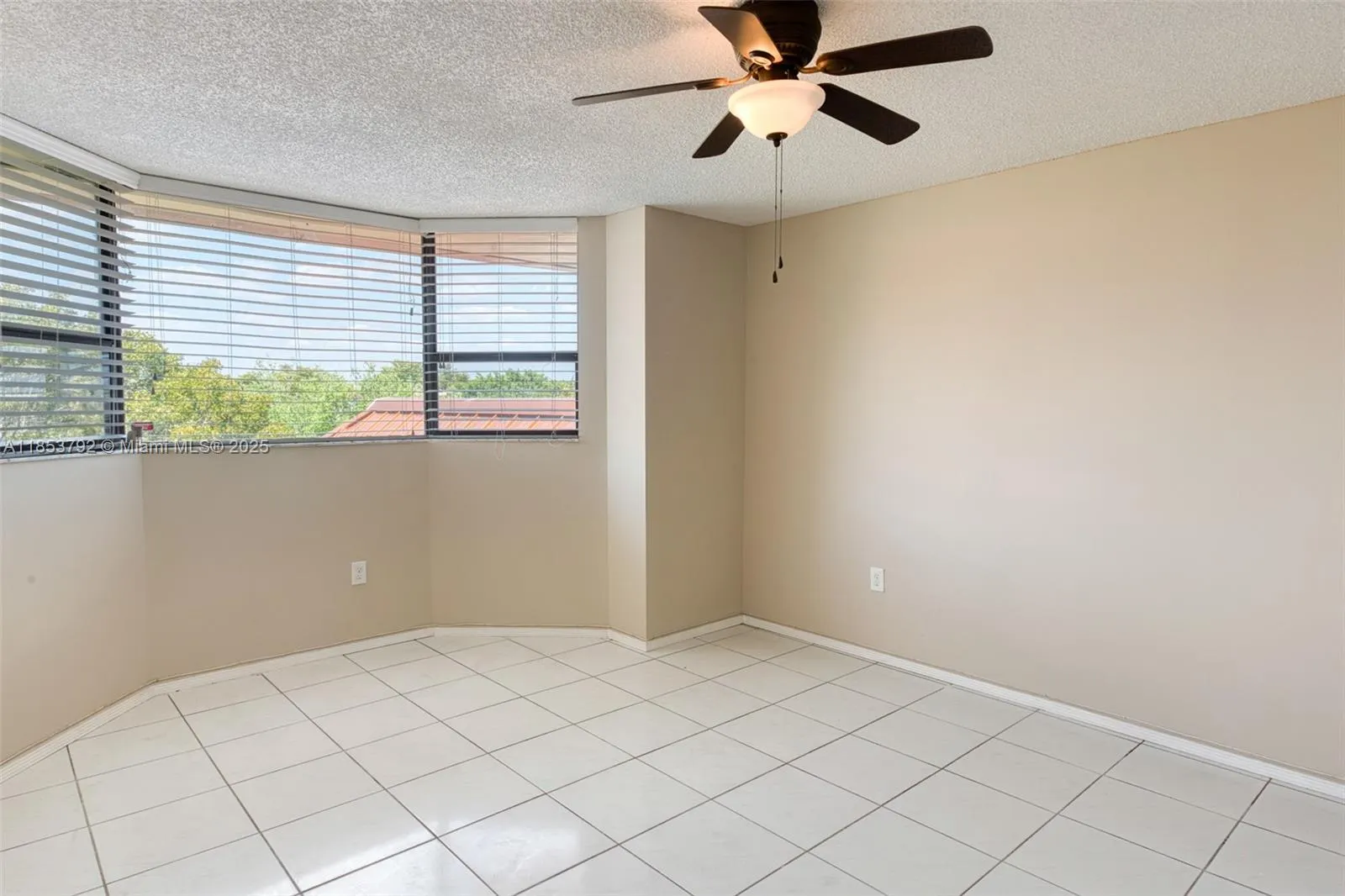 7401 NW 16th St, #408
