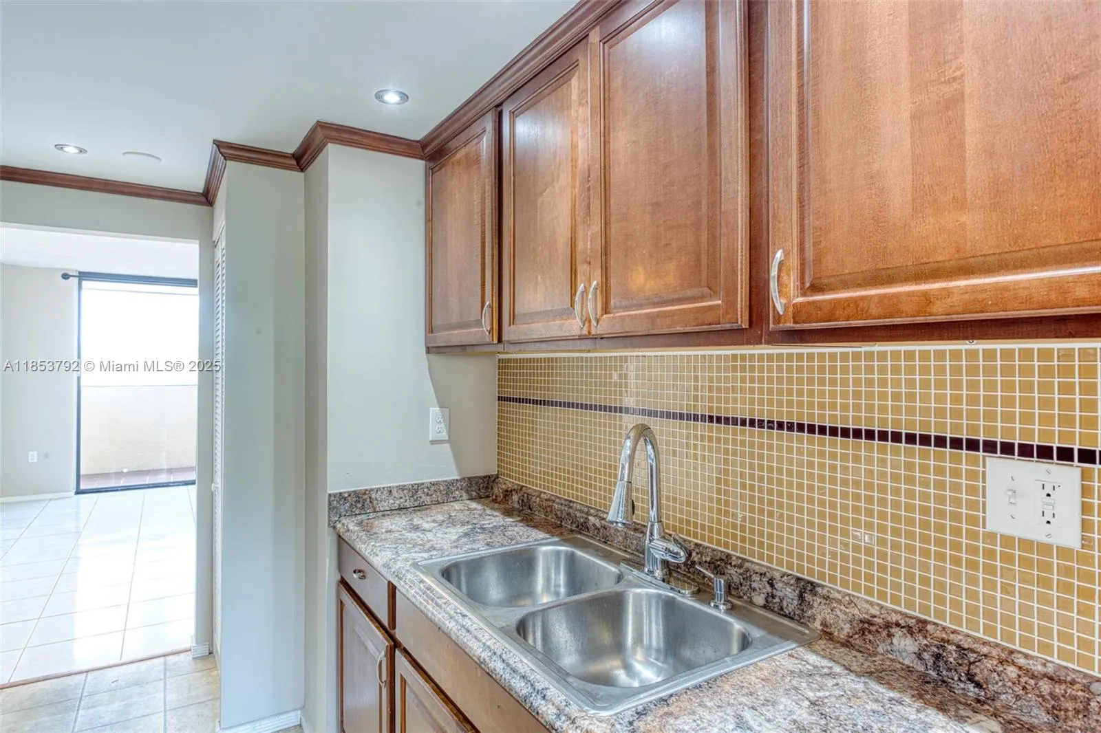 7401 NW 16th St, #408