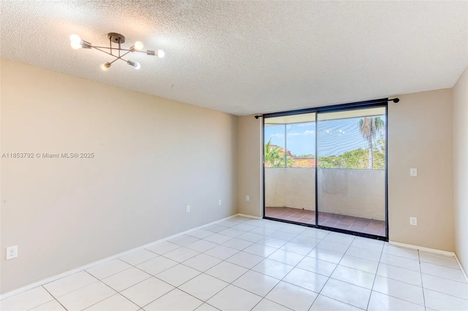 7401 NW 16th St, #408