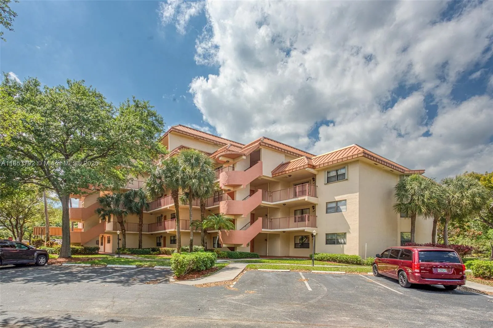 7401 NW 16th St, #408