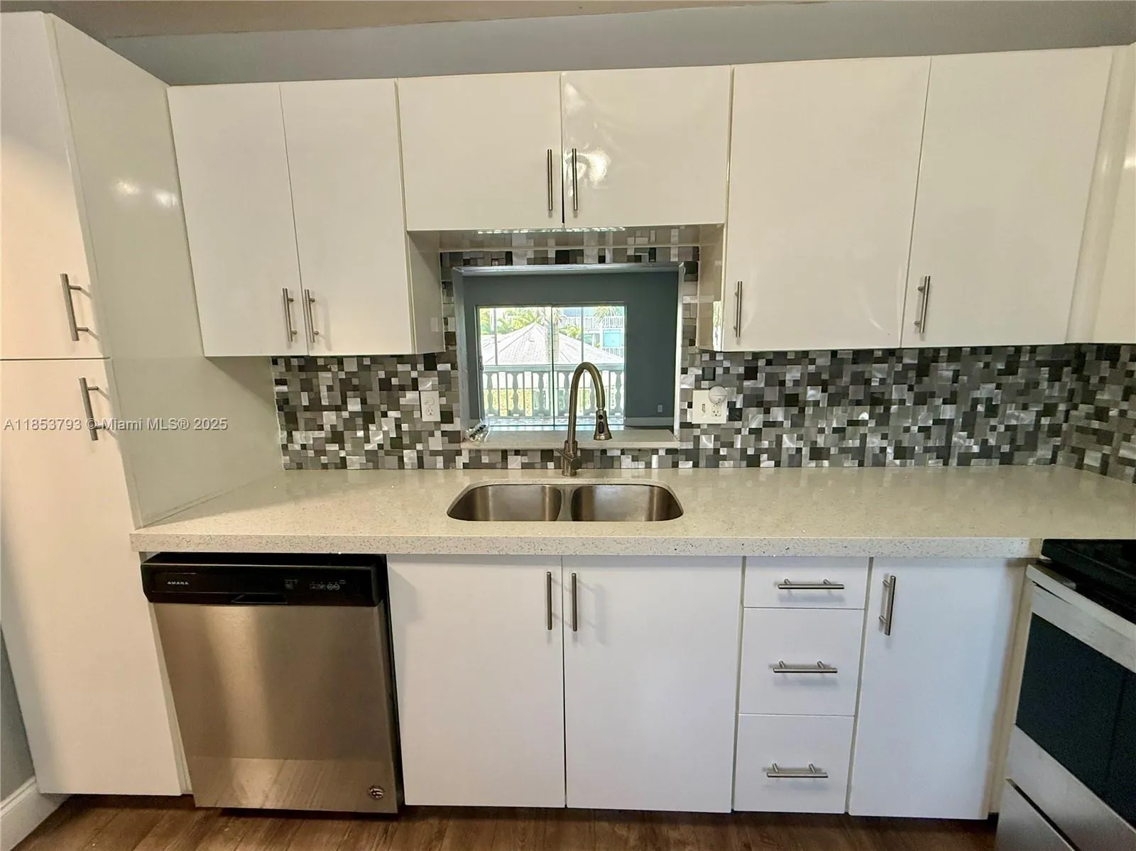 232 NE 12th Ave, #201