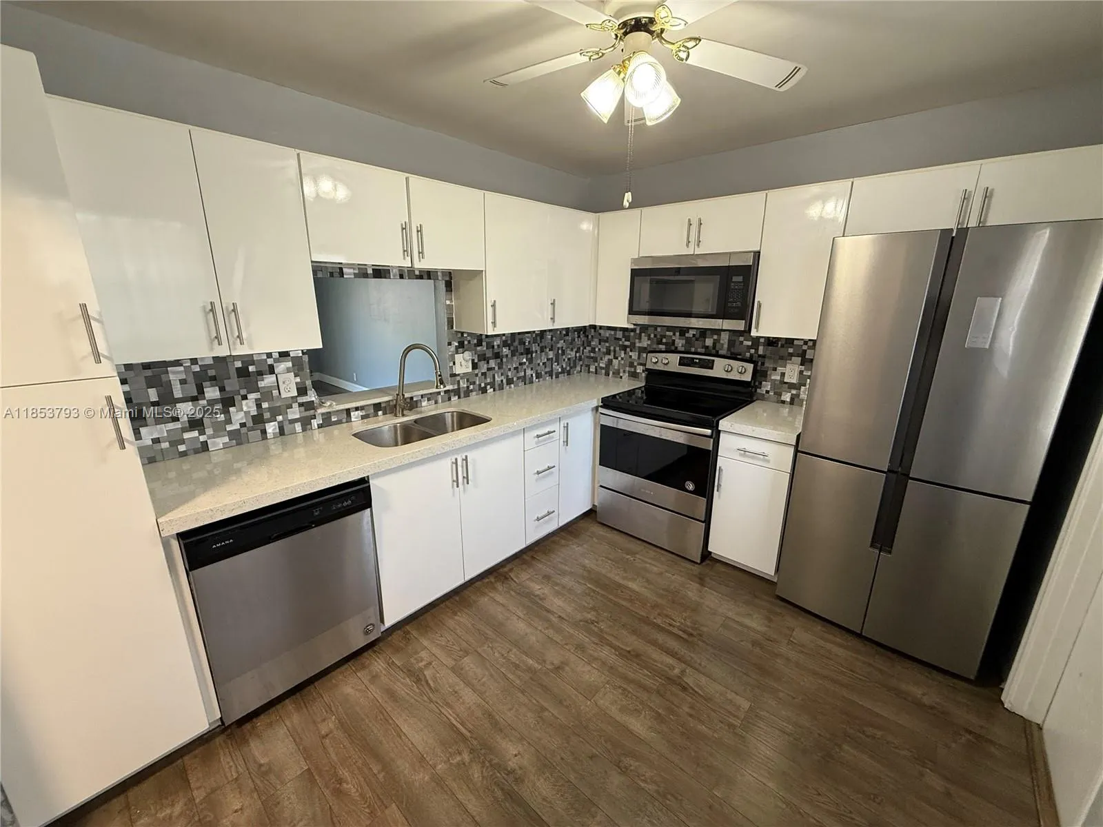 232 NE 12th Ave, #201