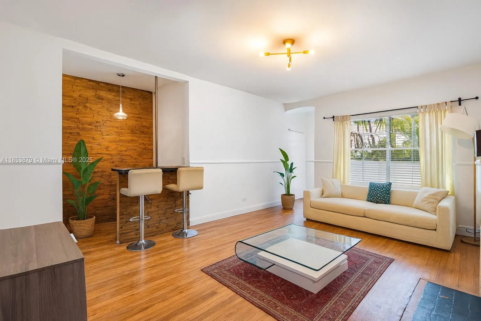 1521 Meridian Ave, #103