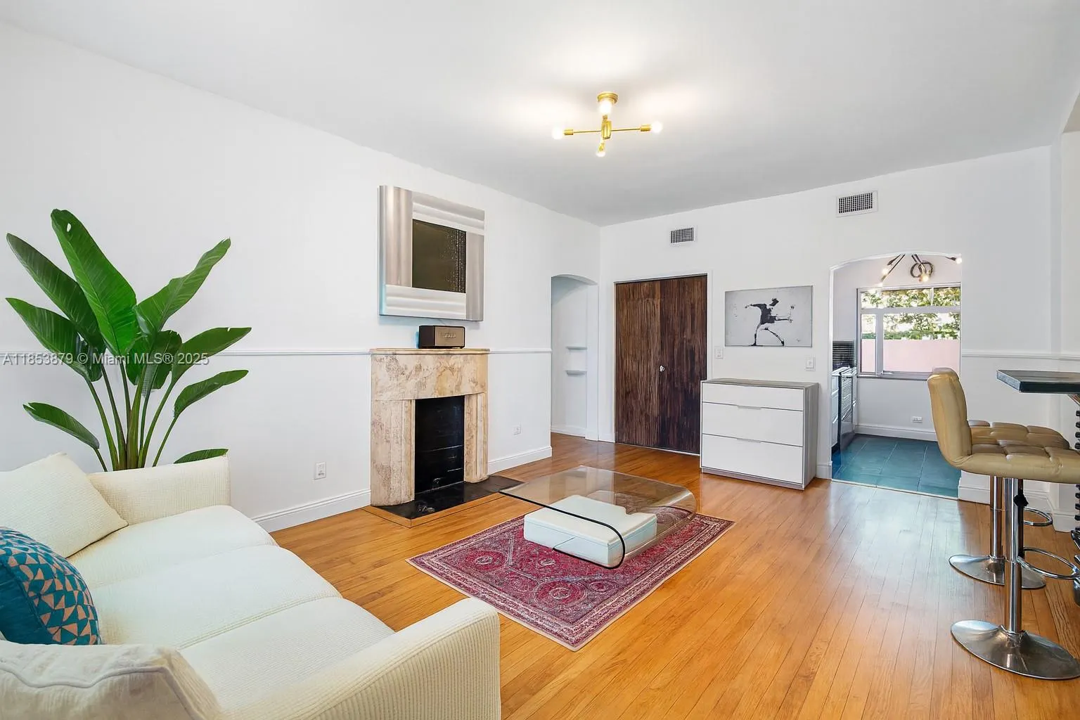 1521 Meridian Ave, #103