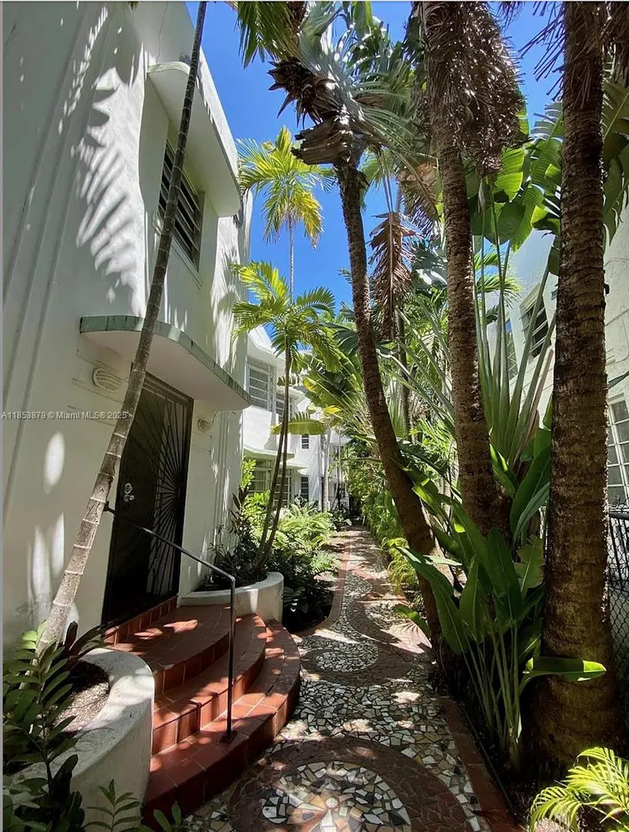 1521 Meridian Ave, #103