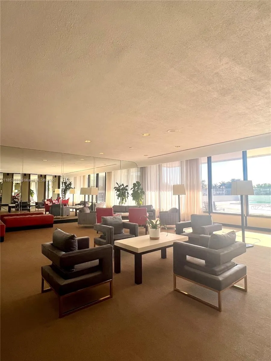 5838 Collins Ave, #14D