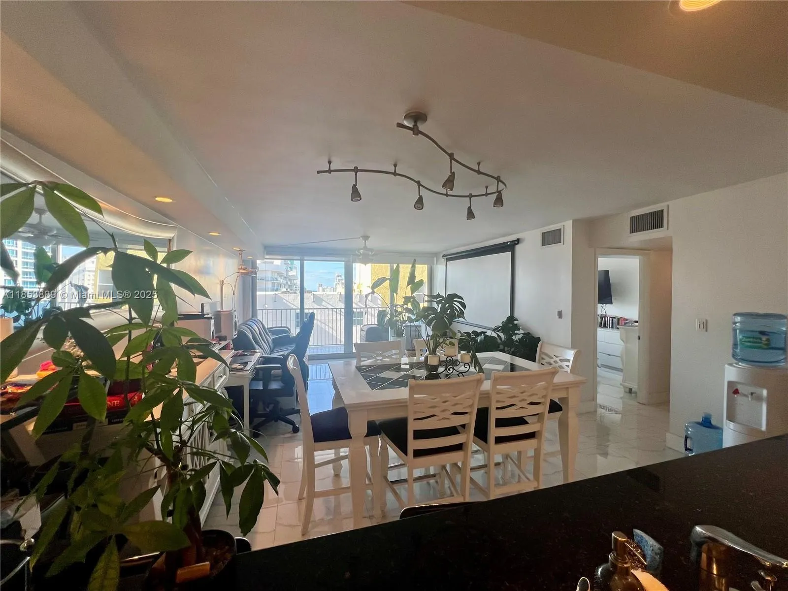 5838 Collins Ave, #14D