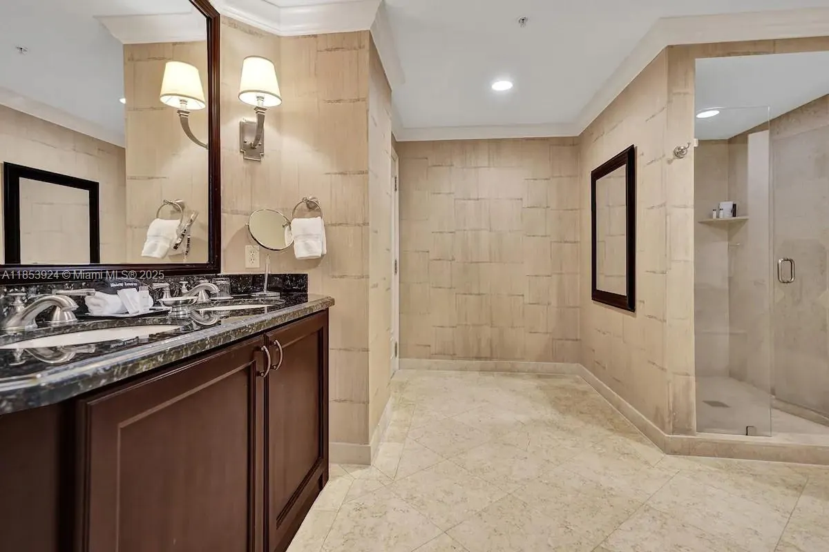601 N Ft Lauderdale Beach Blvd, #903