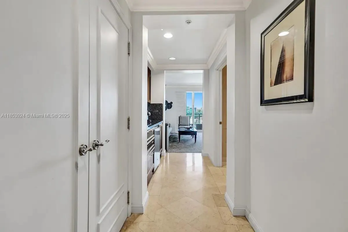 601 N Ft Lauderdale Beach Blvd, #903