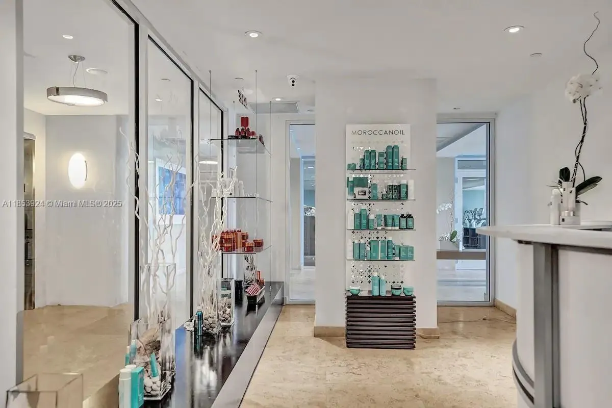 601 N Ft Lauderdale Beach Blvd, #903