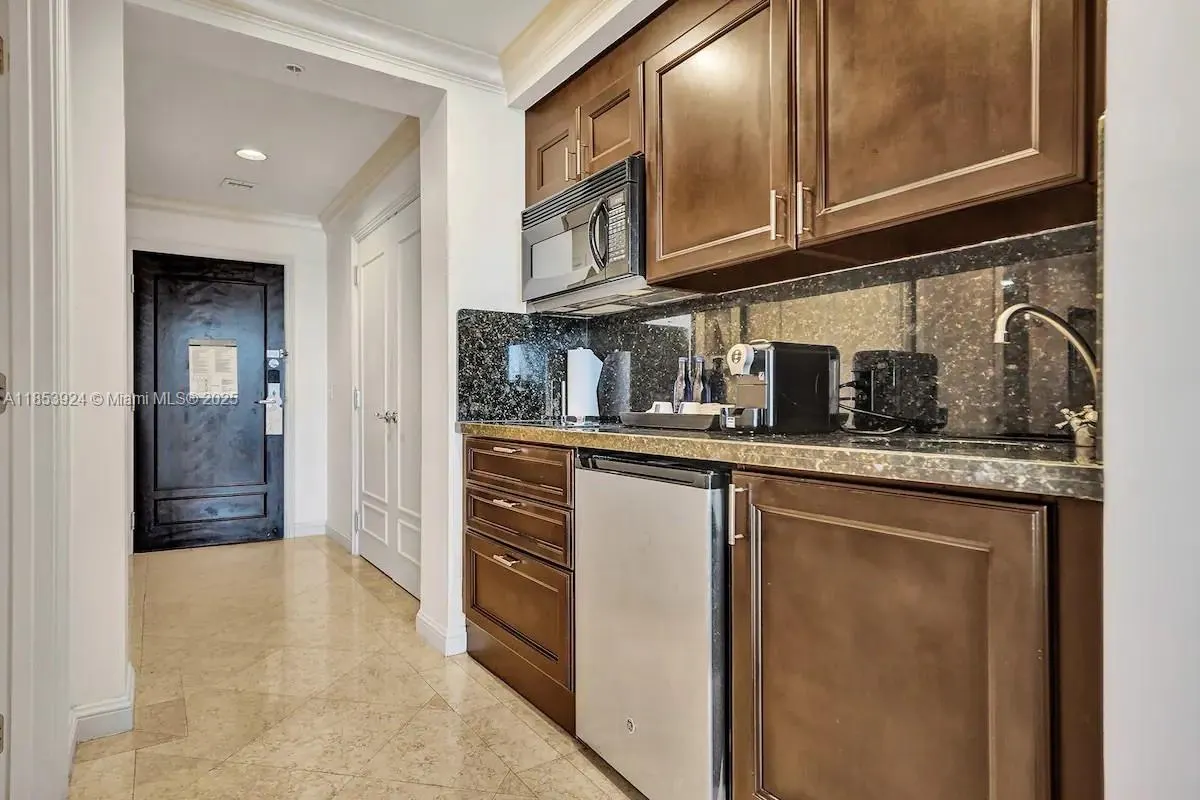 601 N Ft Lauderdale Beach Blvd, #903