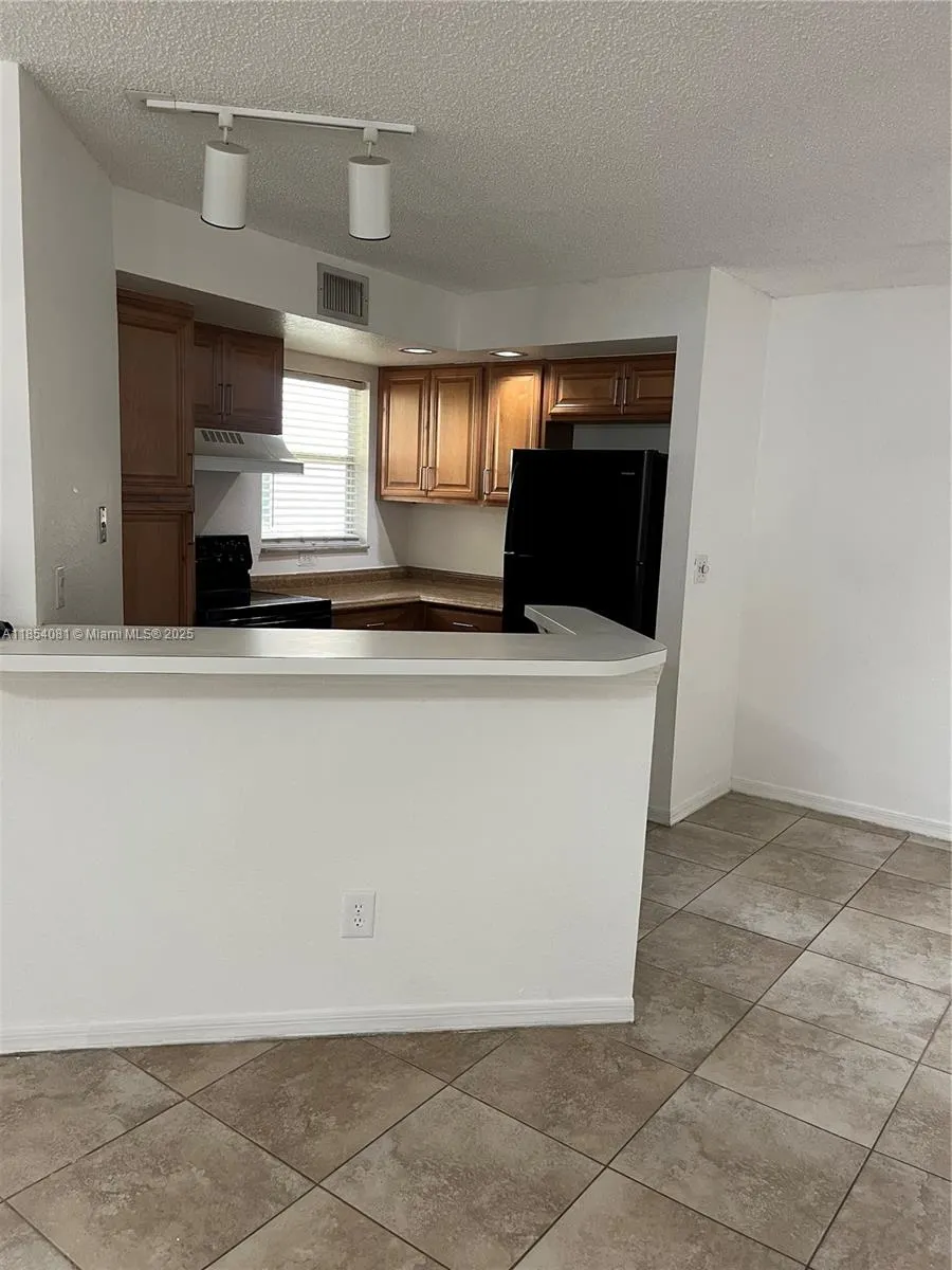 437 Vista Isles Dr, #2211