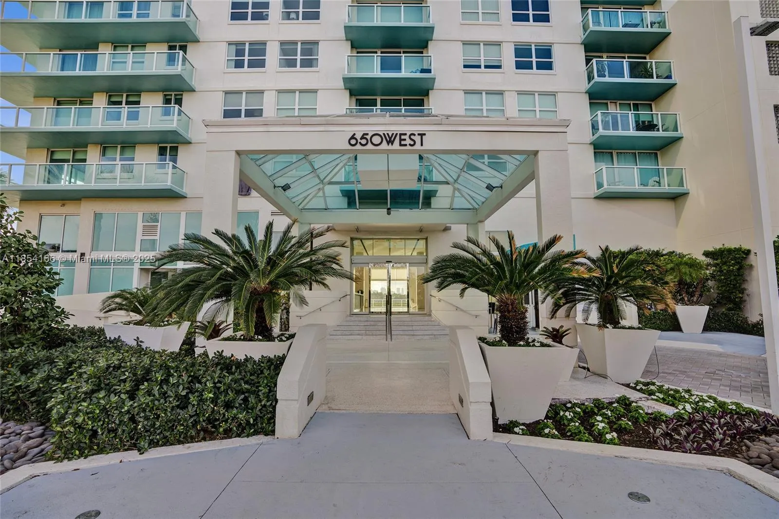 650 West Ave, #1408