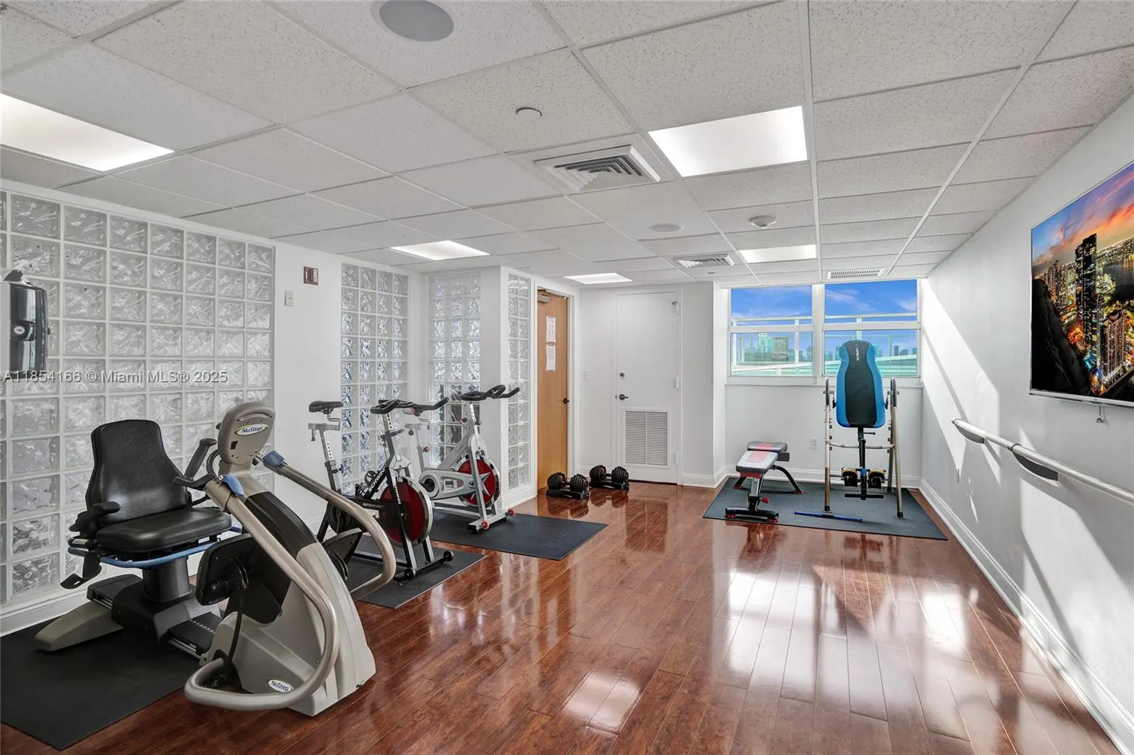 650 West Ave, #1408