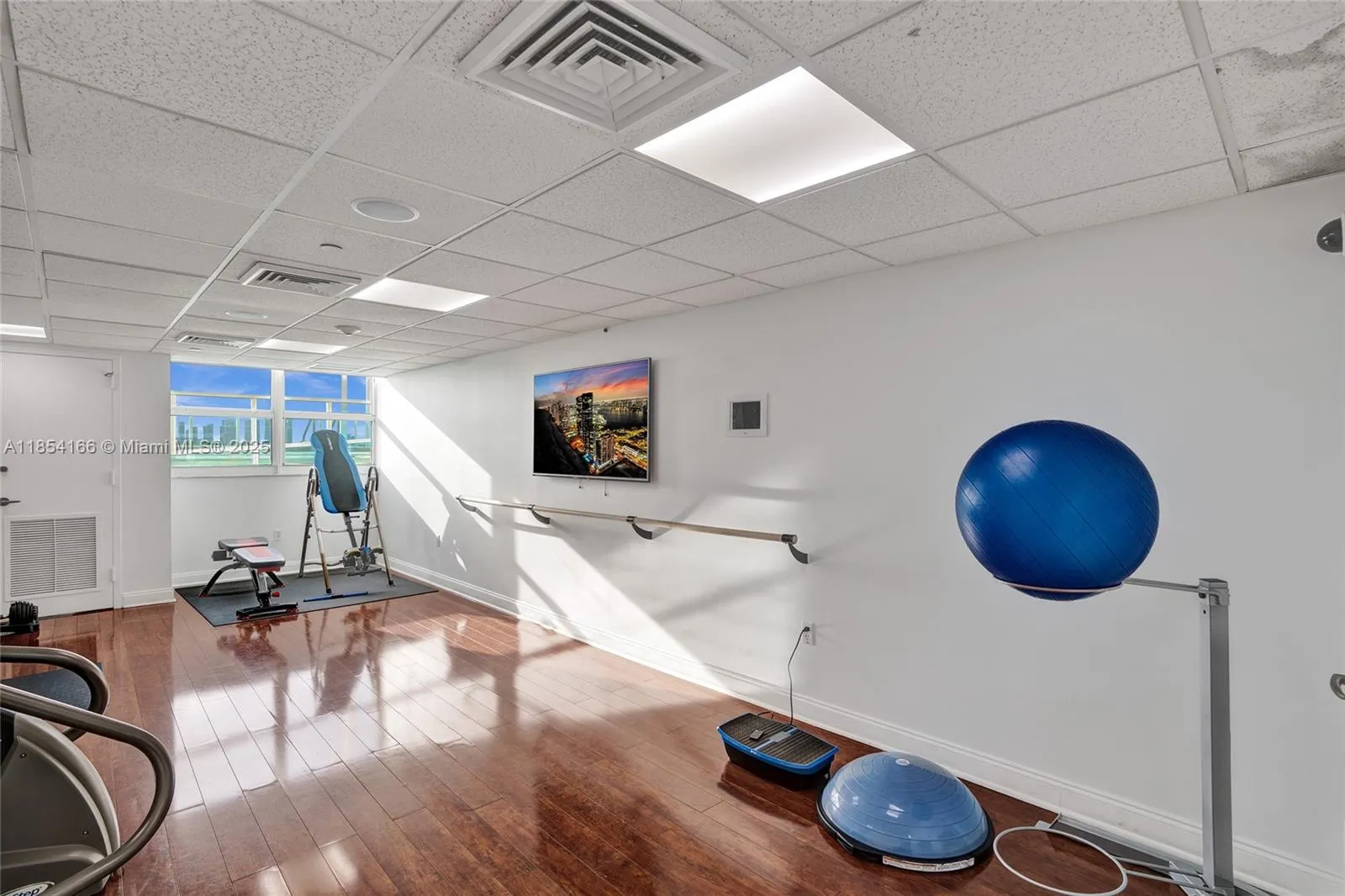 650 West Ave, #1408