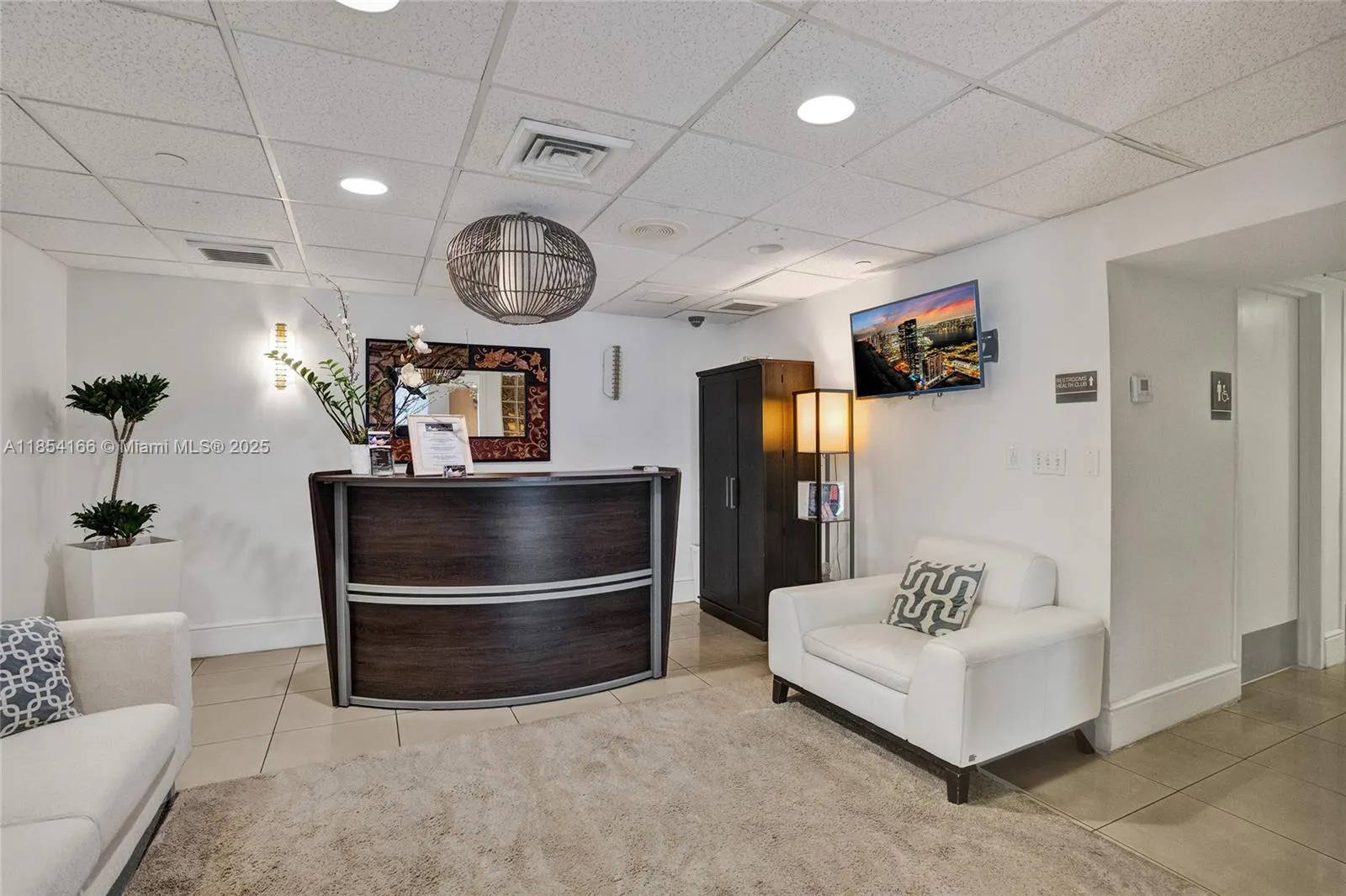 650 West Ave, #1408