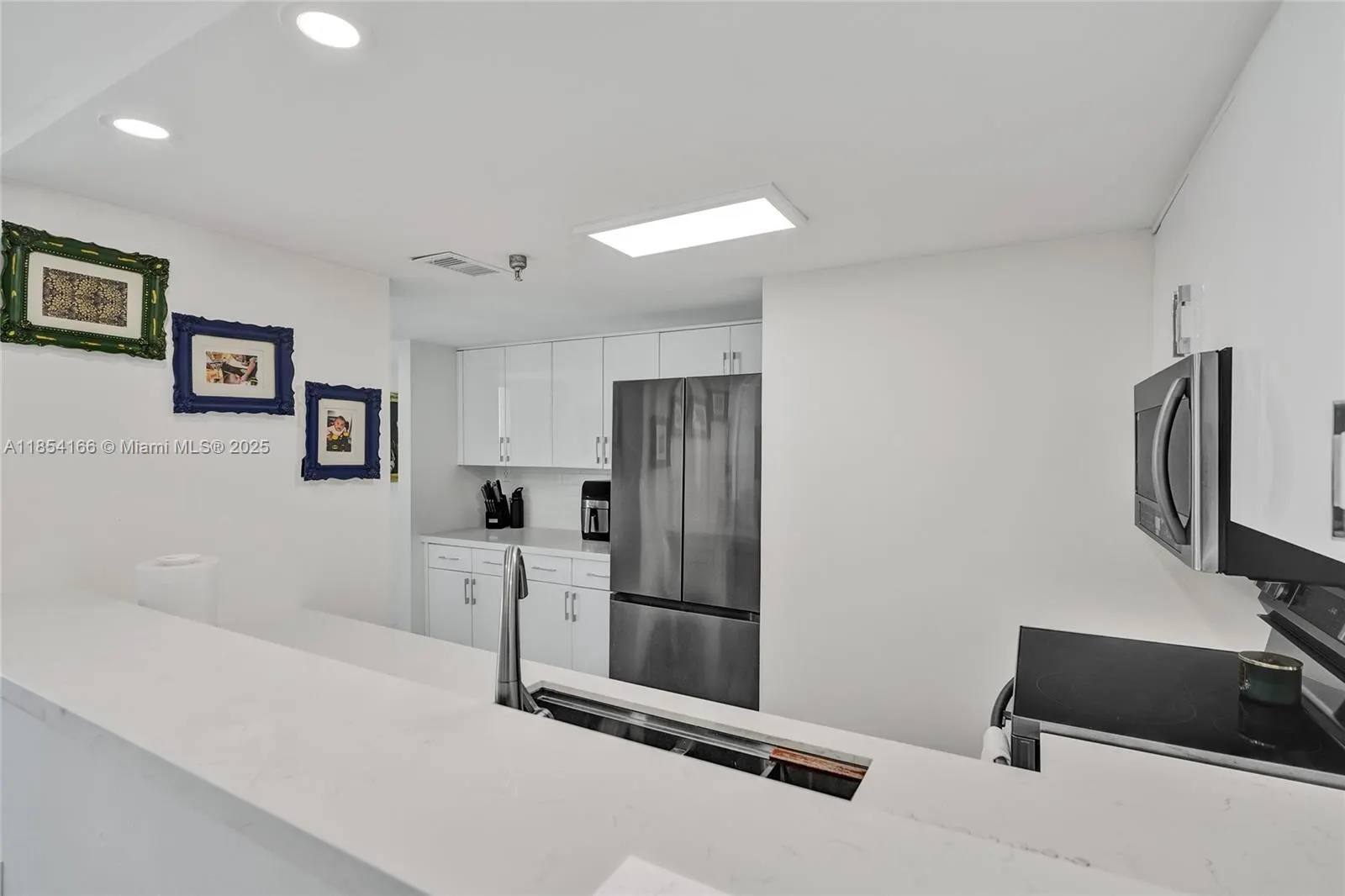 650 West Ave, #1408