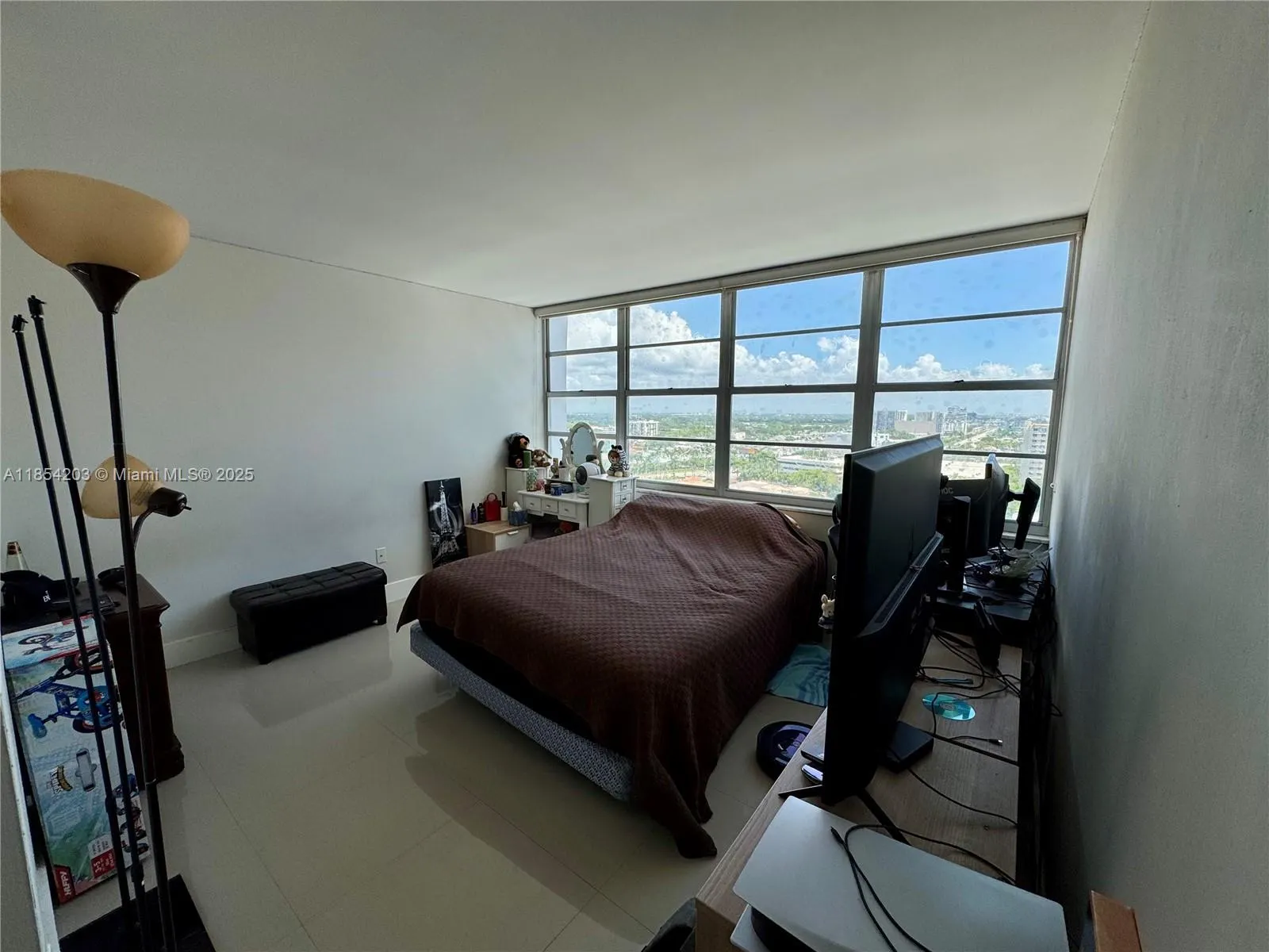 18011 Biscayne Blvd, #1802
