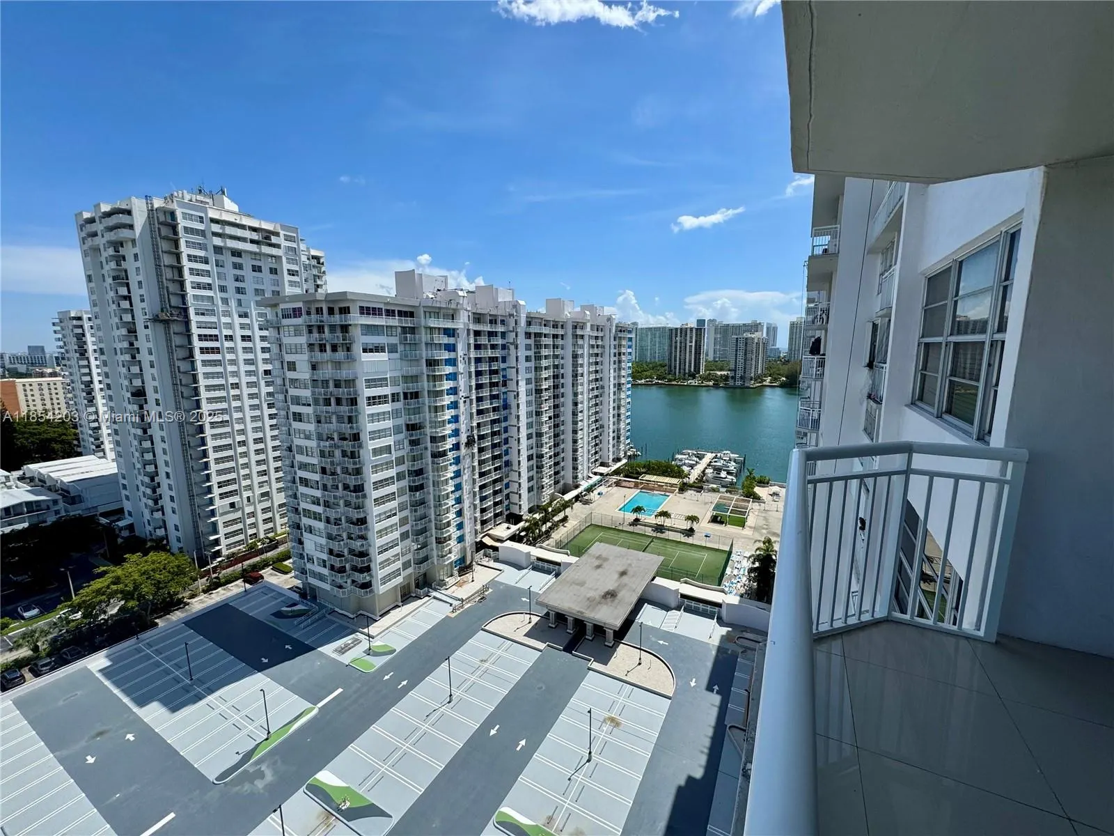 18011 Biscayne Blvd, #1802