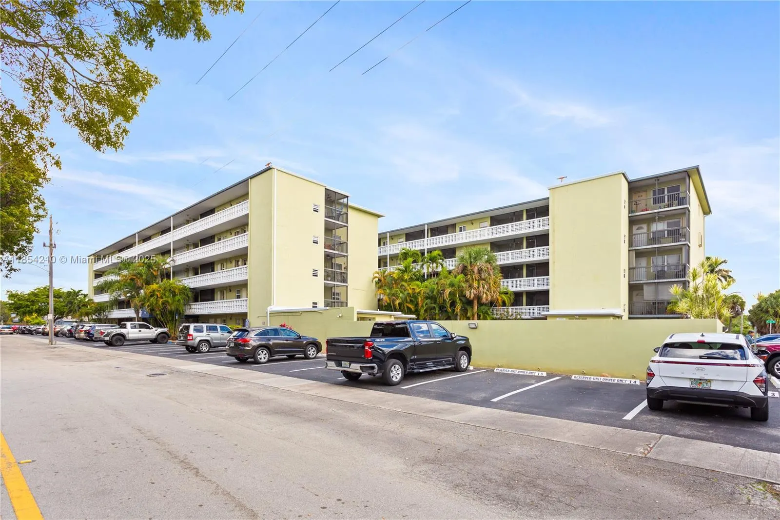 1425 Arthur St, #205A