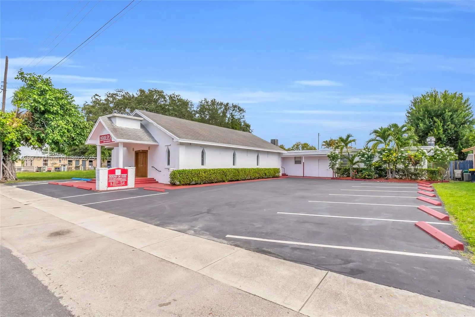 810 NW 3rd St
