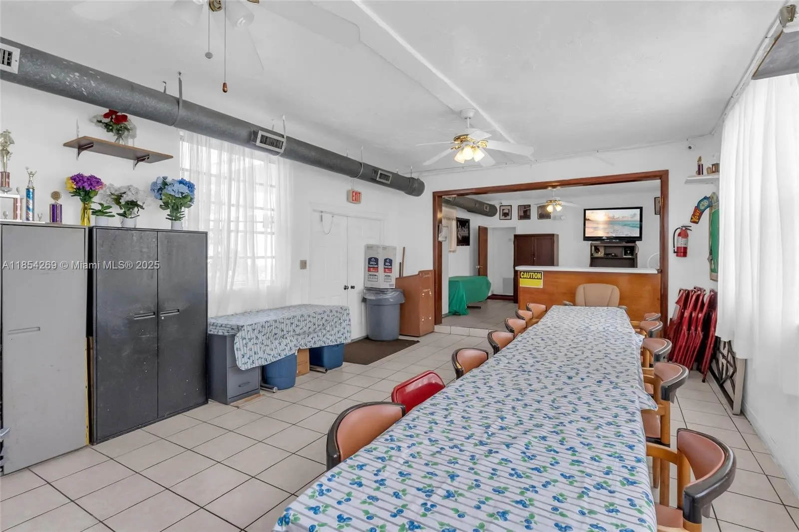 810 NW 3rd St