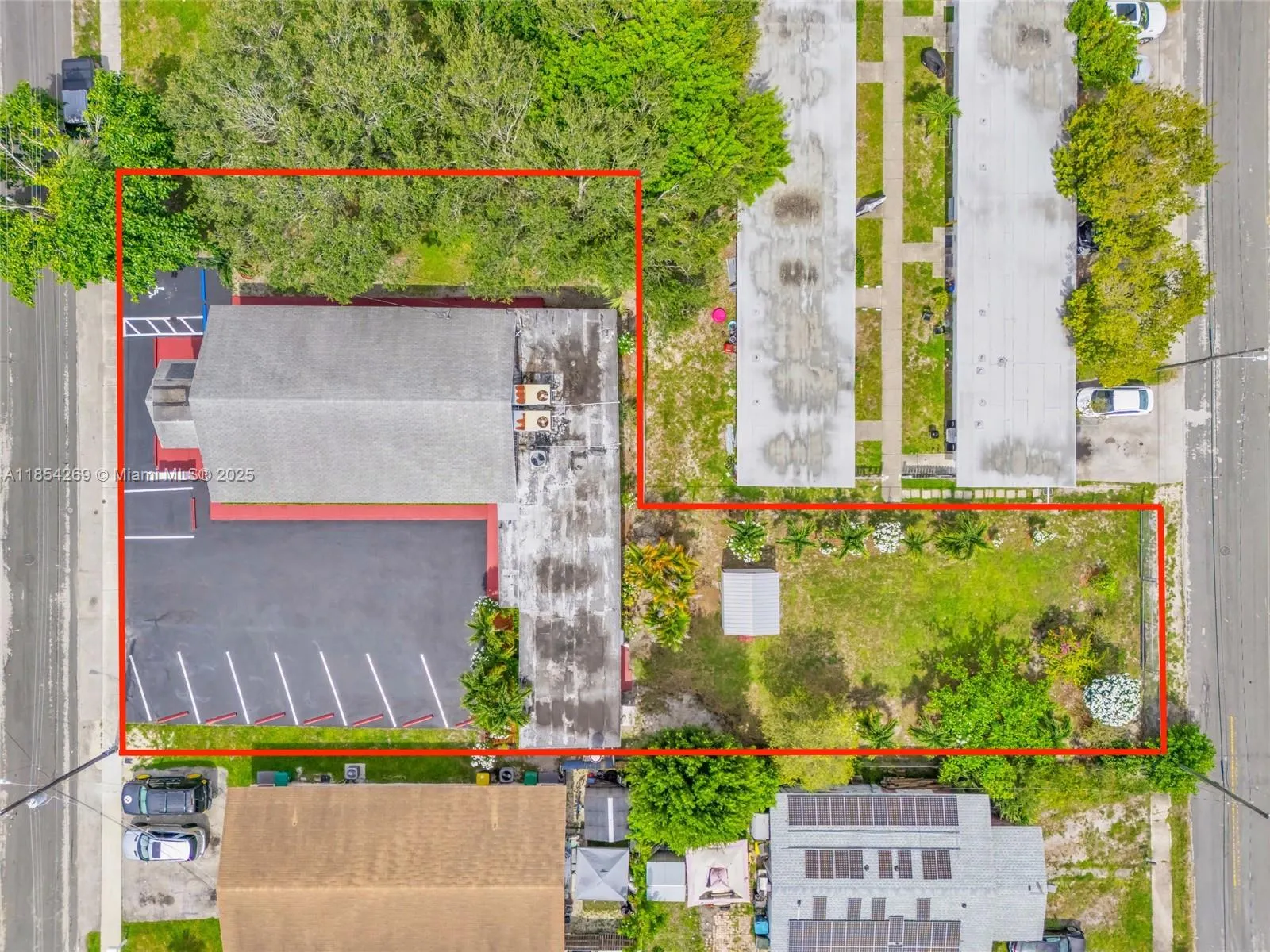 810 NW 3rd St