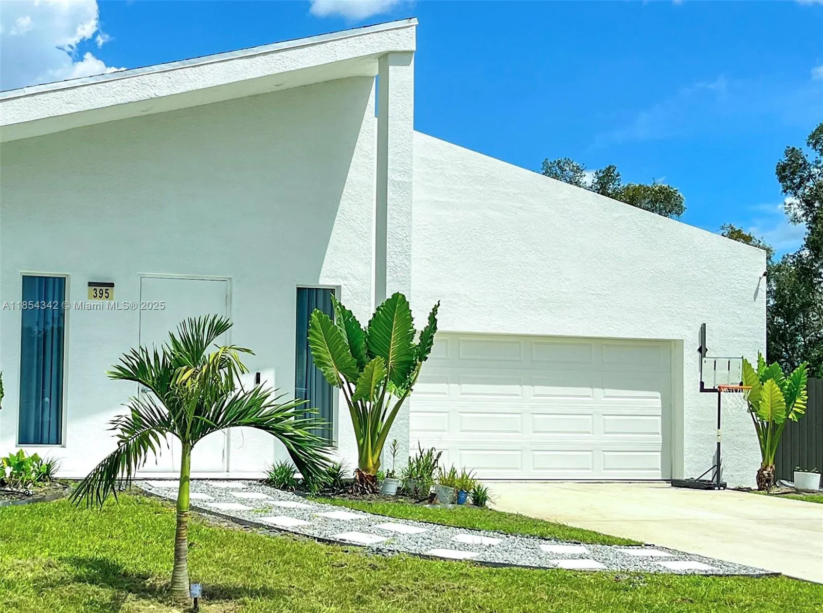 395 Pace Avenue