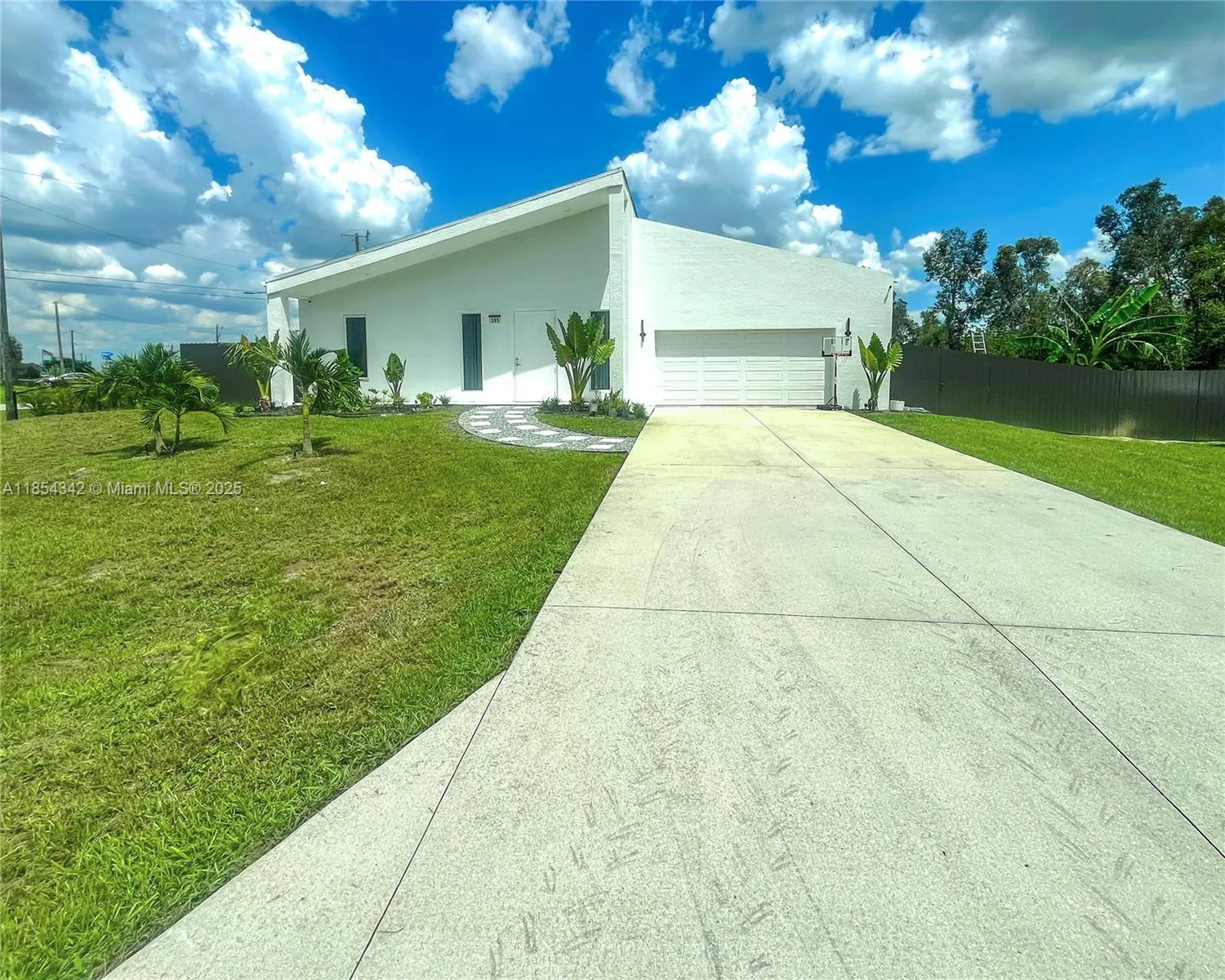 395 Pace Avenue