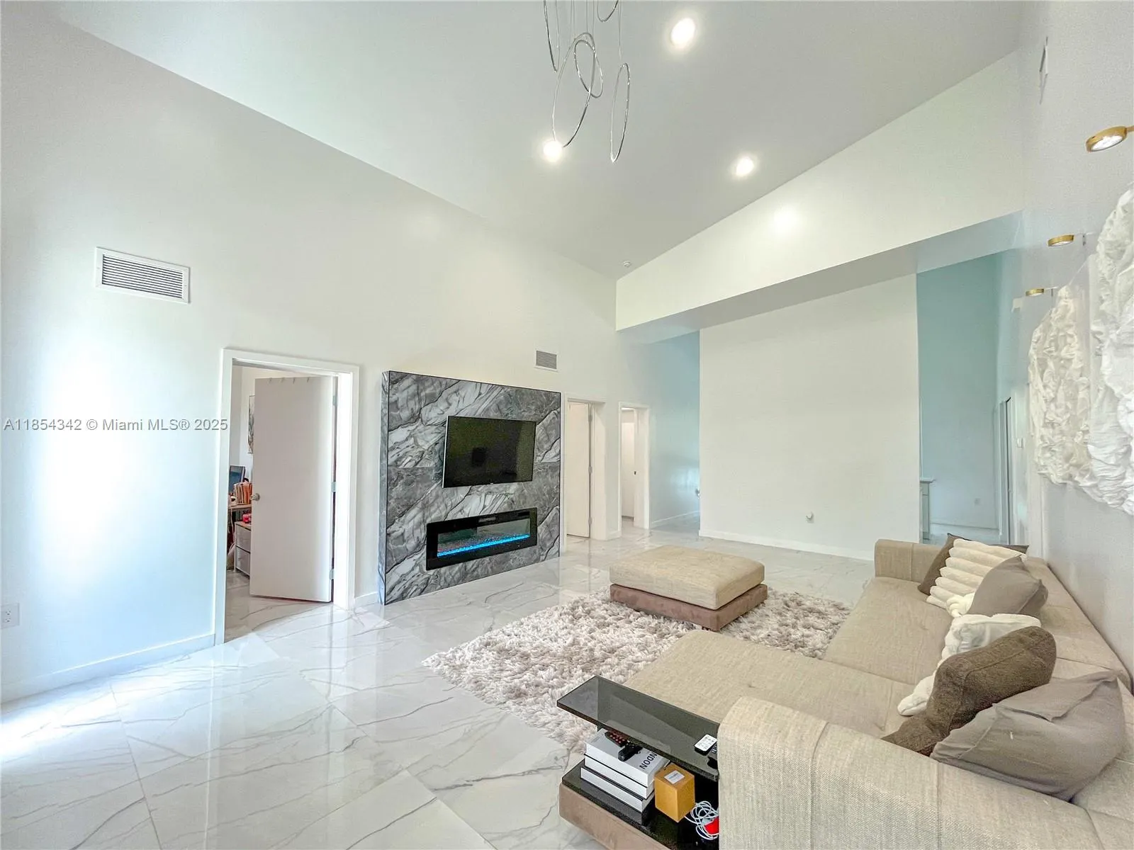 395 Pace Avenue
