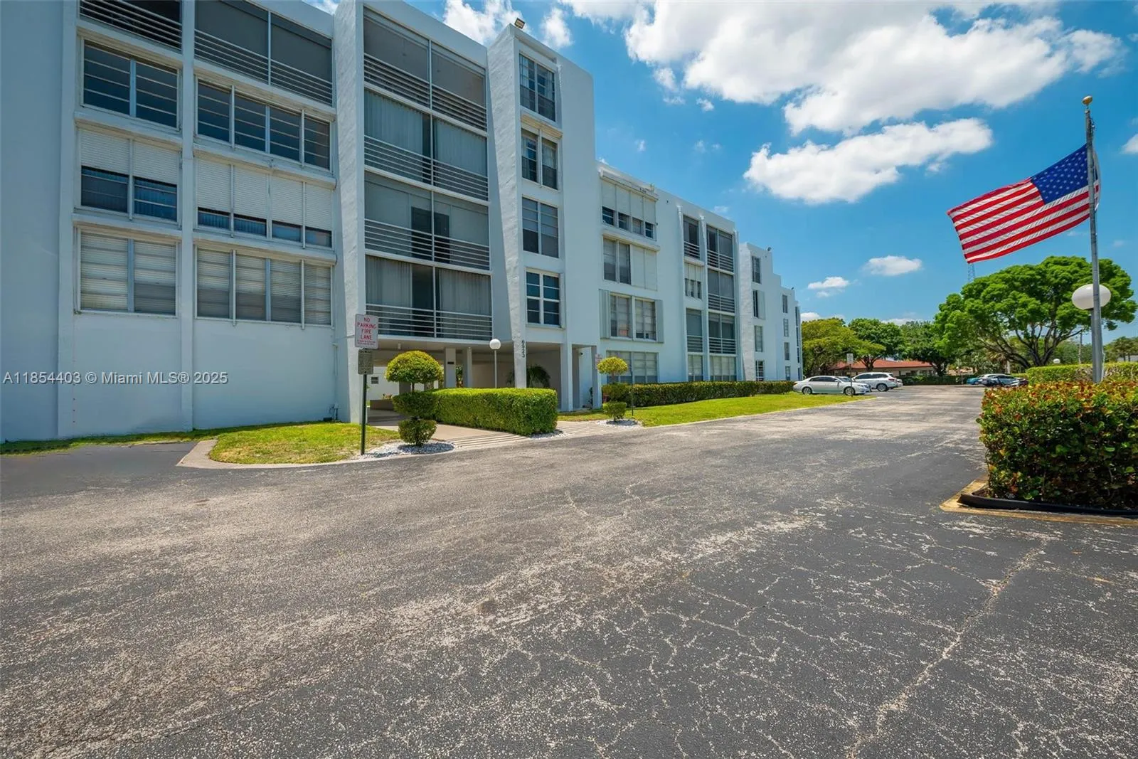 6923 Cypress Rd, #A15