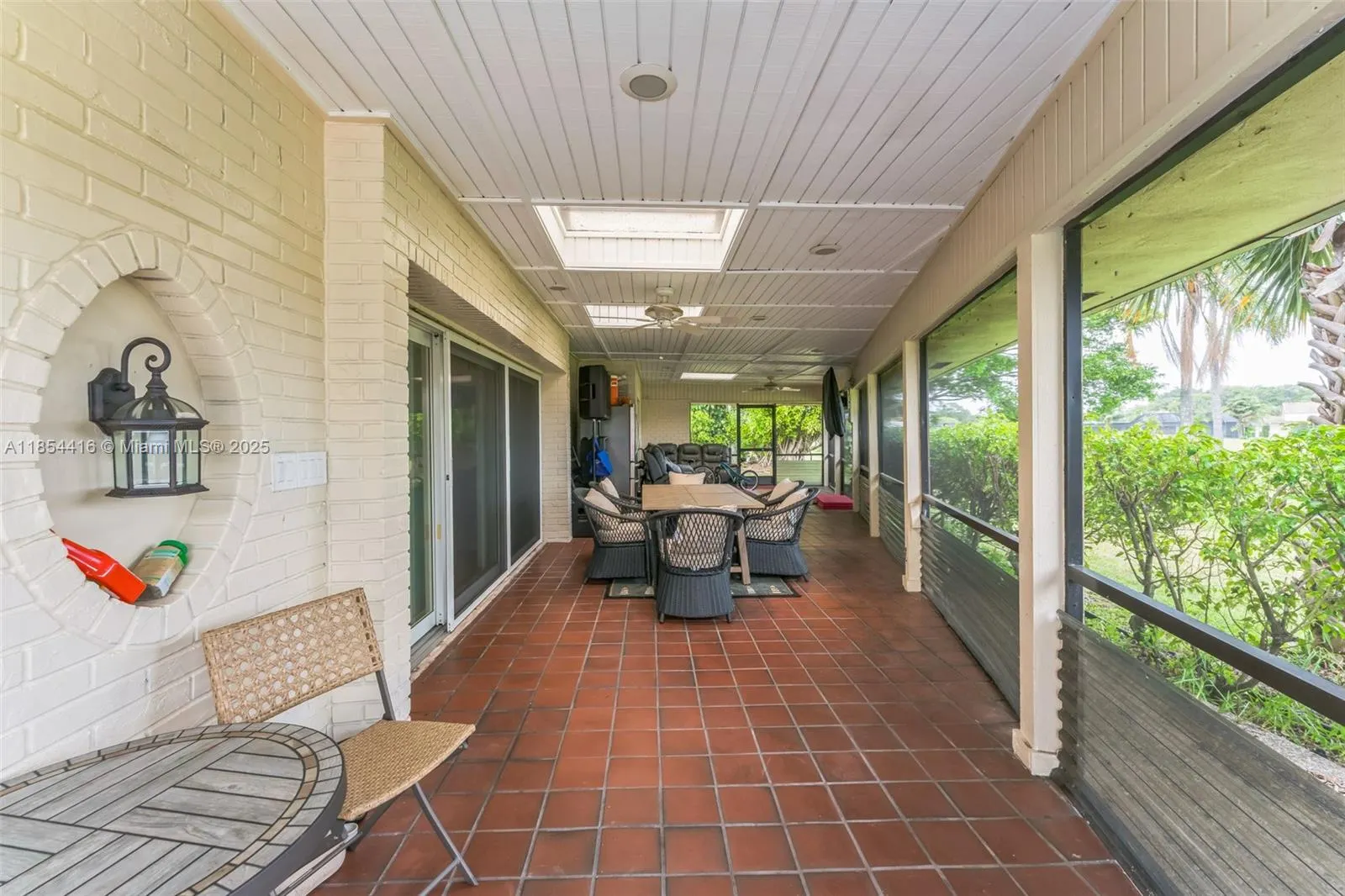 5706 S Travelers Palm Ln