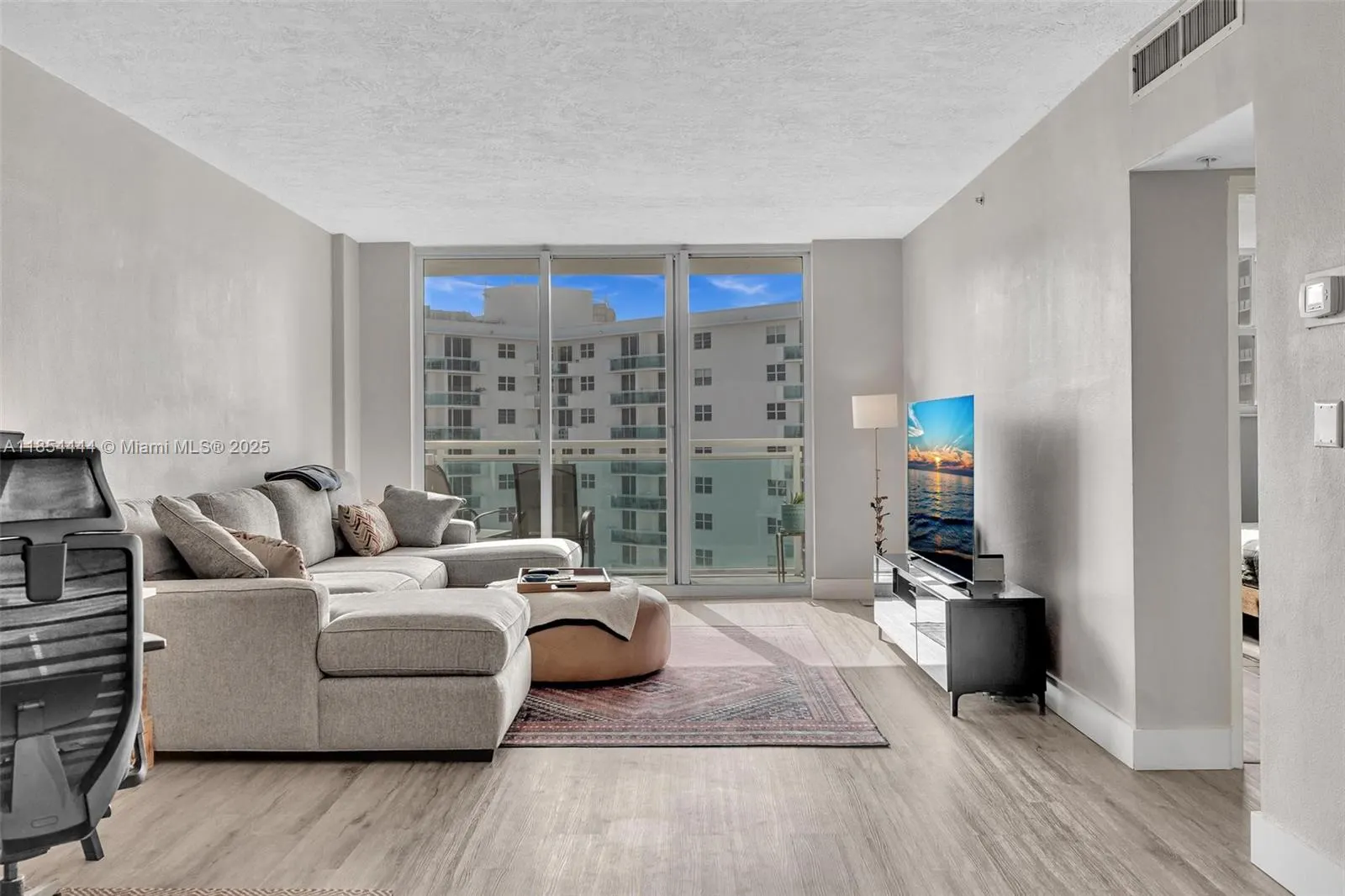 3000 S Ocean Dr, #1210