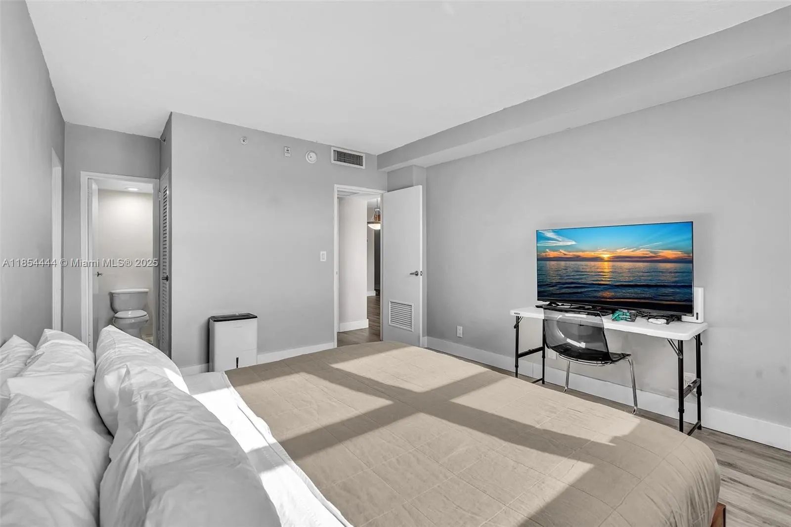 3000 S Ocean Dr, #1210